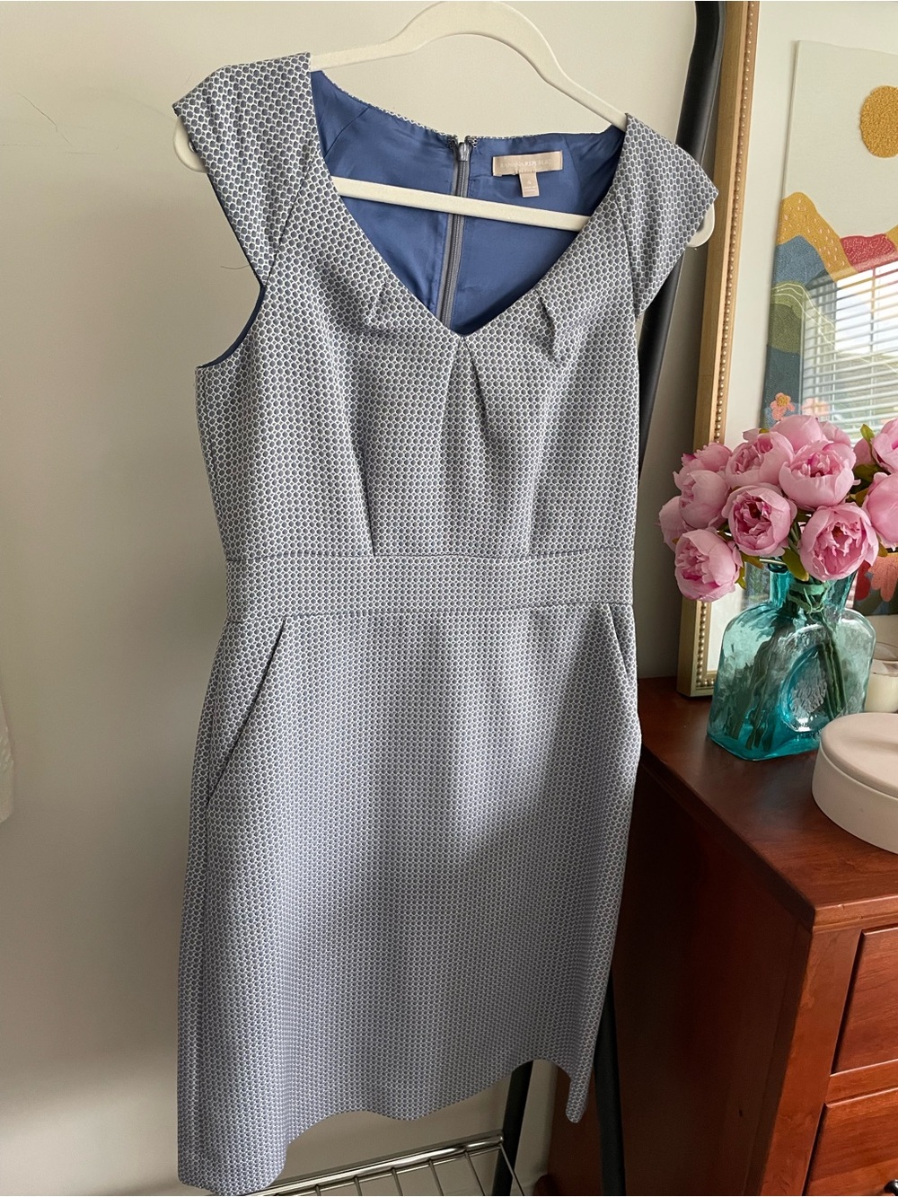 Banana Republic Light Blue Textured Cap-Sleeve Sheath Dress